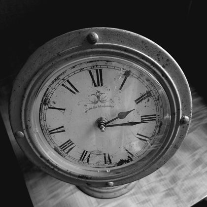 Picture of BLACK CLOCK