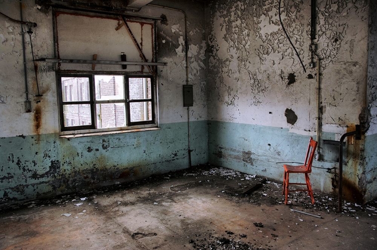 Picture of DESERTED ROOM