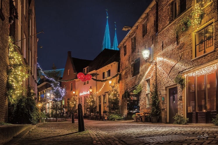 Picture of WINTER NIGHTTIME STREET 2