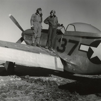 Picture of TONI FRISSELL WITH MAJOR GEORGE S. SPANKY ROBERTS AT RAMITELLI, ITALY, MARCH, 1945