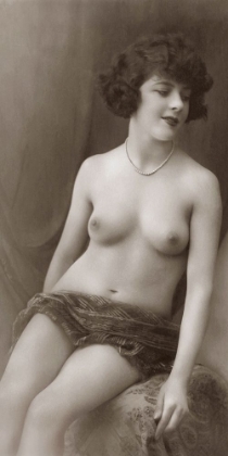 Picture of NUDE IN PEARLS