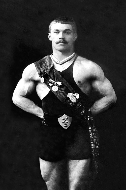 Picture of BODYBUILDER IN SASH