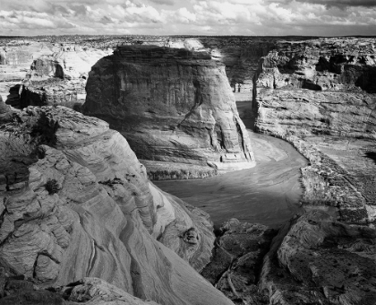 Picture of VIEW OF VALLEY FROM MOUNTAIN, CANYON DE CHELLY, ARIZONA - NATIONAL PARKS AND MONUMENTS, 1941