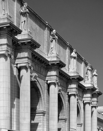 Picture of UNION STATION FACADE AND SENTINELS, WASHINGTON, D.C. - BLACK AND WHITE VARIANT