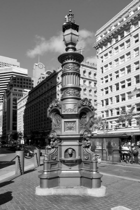 Picture of LOTTAS FOUNTAIN IN SAN FRANCISCO CALIFORNIA