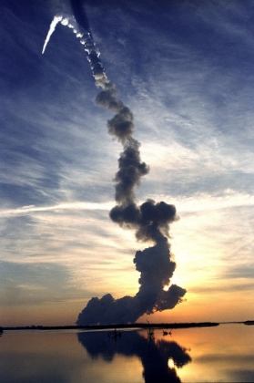 Picture of DISCOVERY LAUNCH 1999