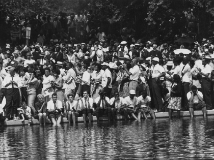 Picture of CIVIL RIGHTS MARCH ON WASHINGTON-D.C. MARCHERS AT THE REFLECTING POOL