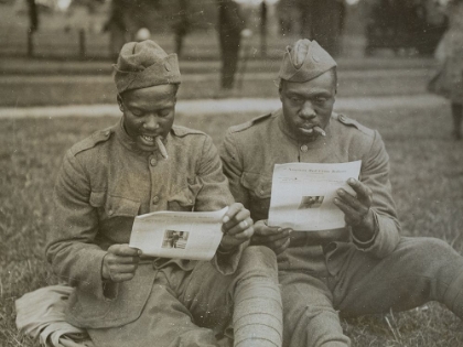 Picture of WWI A SUNNY AFTERNOON IN HYDE PARK-LONDON-WITH LONDON BULLETIN OF THE AMERICAN RED CROSS FOR COMPANY