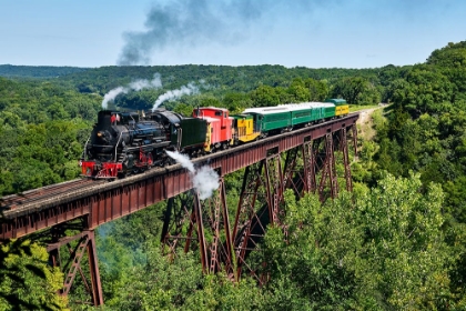 Picture of A STEAM TRAIN CROSSES THE 156-FOOT-TALL BASS POINT CREEK BRIDGE-IOWA