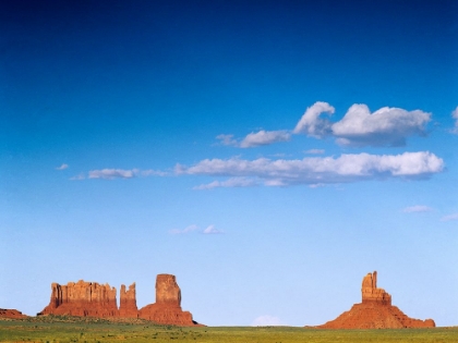 Picture of VIEW OF MONUMENT VALLEY IN ARIZONA-USA