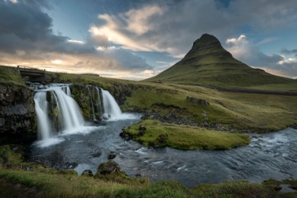 Picture of UPPER KIRKJUFELLFOSS