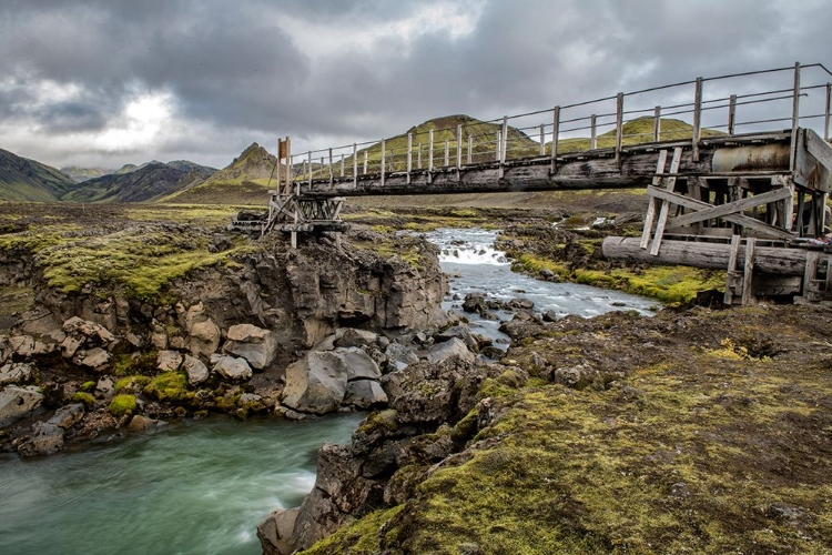 Picture of HIKERS BRIDGE III