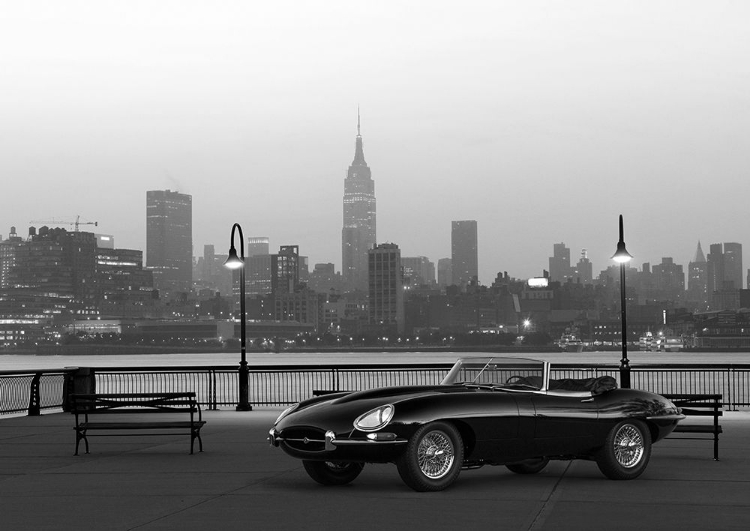 Picture of VINTAGE SPYDER IN NYC - BW