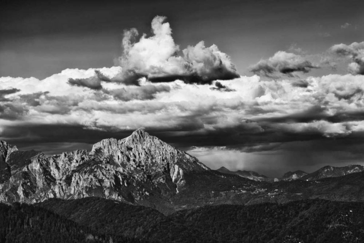 Picture of VIEW OF THE PEAKS