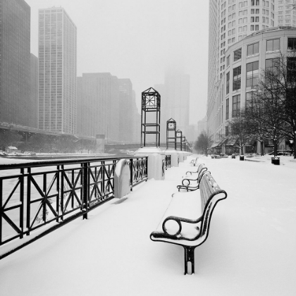 Picture of CHICAGO RIVER PROMENADE IN WINTER