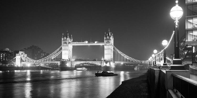 Picture of TOWER BRIDGE AT NIGHT