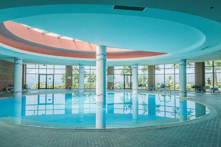 Picture of PISCINE INTERIEUR