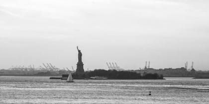 Picture of STATUE OF LIBERTY II