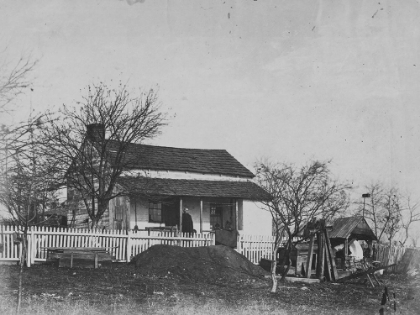Picture of HEAD QUARTERS OF MAJOR GENERAL GEORGE G. MEADE DURING THE BATTLE OF GETTYSBURG