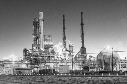 Picture of OIL REFINERY IN TEXAS