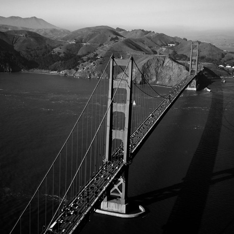 Picture of THE GOLDEN GATE BRIDGE