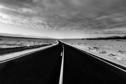 Picture of ROAD THROUGH DEATH VALLEY