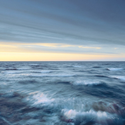 Picture of LAKE SUPERIOR WAVES NAVY CROP