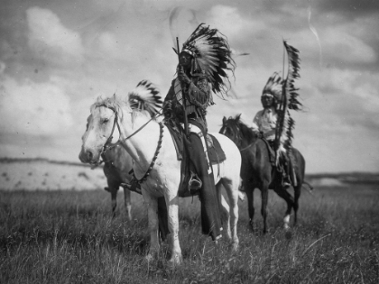 Picture of NATIVE AMERICANS ON HORSES