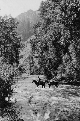 Picture of RANGER CROSSING THE WENAHA RIVER