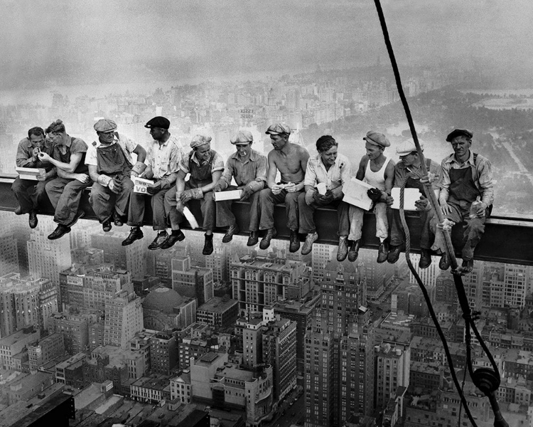 Picture of LUNCH ATOP A SKYSCRAPER