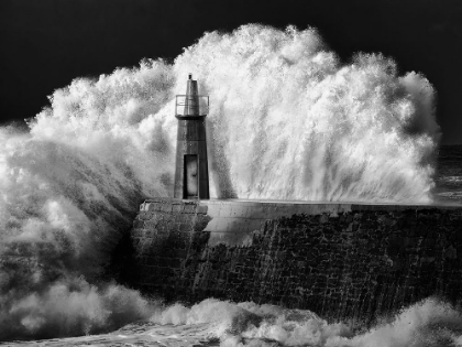 Picture of THE LIGHTHOUSE