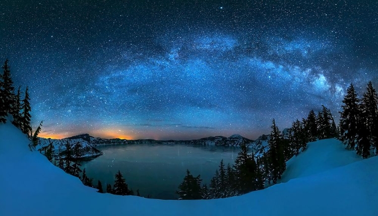 Picture of STARRY NIGHT OVER THE CRATER LAKE