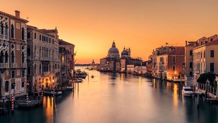 Picture of DAWN ON VENICE