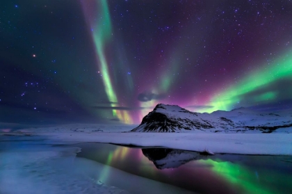 Picture of NORTHERN LIGHTS REFLECTION