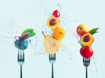 Picture of MAKING FRUIT SALAD