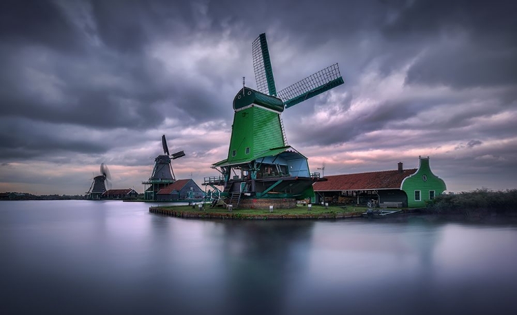 Picture of THE GREEN WINDMILL