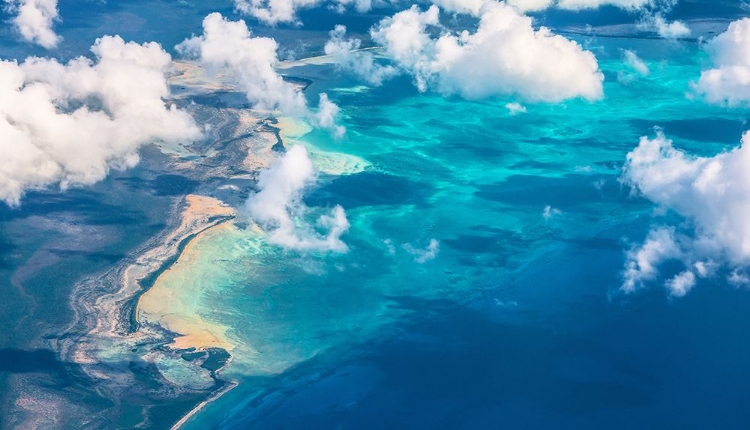 Picture of SAND BEACH MEETS OCEAN