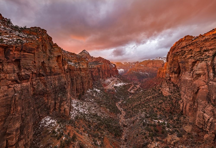 Picture of ZION NP -- OVERLOOK SUNSET