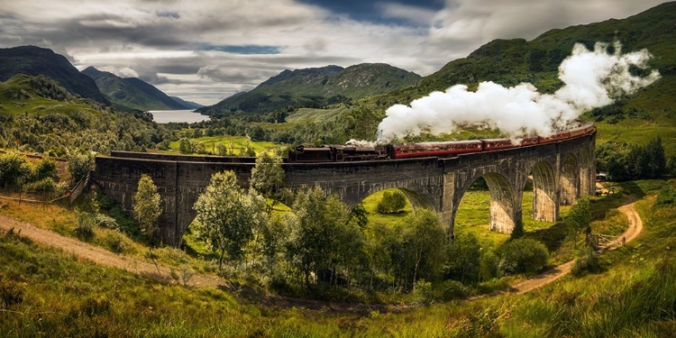 Picture of GLENFINNAN BRIDGE