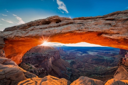 Picture of SUNRISE AT MESA ARCH