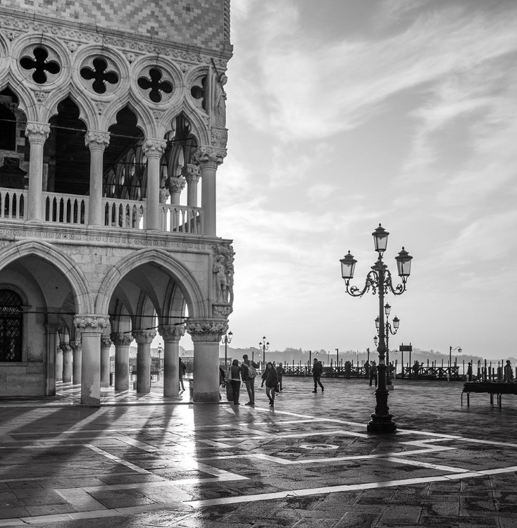 Picture of EARLY MORNING - VENICE