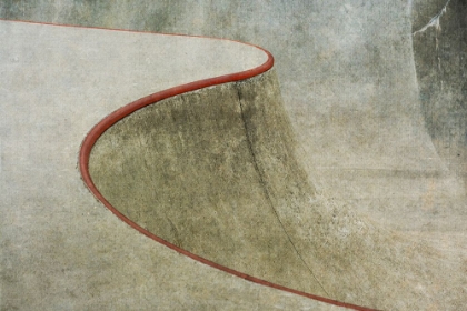 Picture of THE RED CURVE