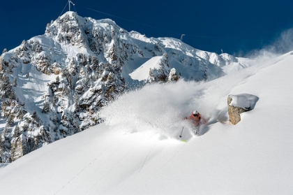 Picture of POWDER TURN WITH ROMAIN GROJEAN