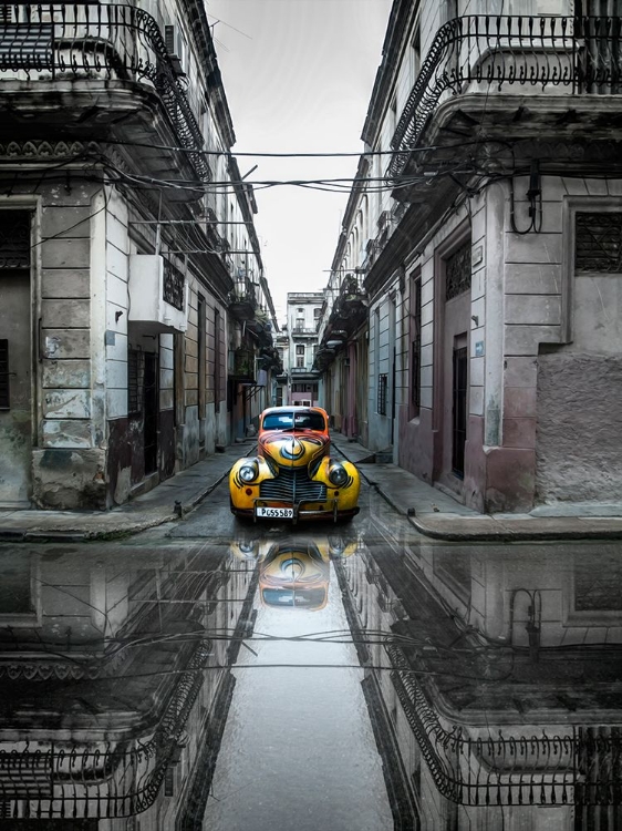 Picture of CLASSIC OLD CAR IN HAVANA-CUBA