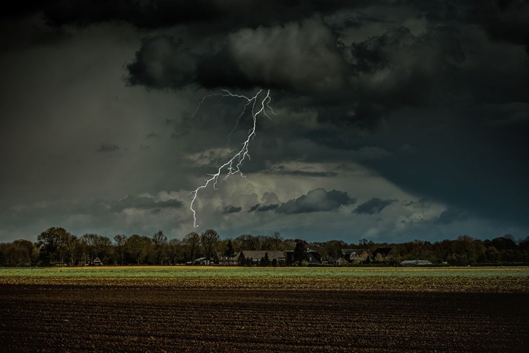 Picture of LIGHTNING