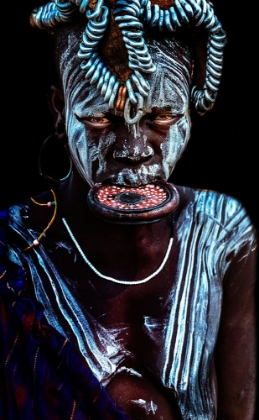Picture of MURSI WOMAN