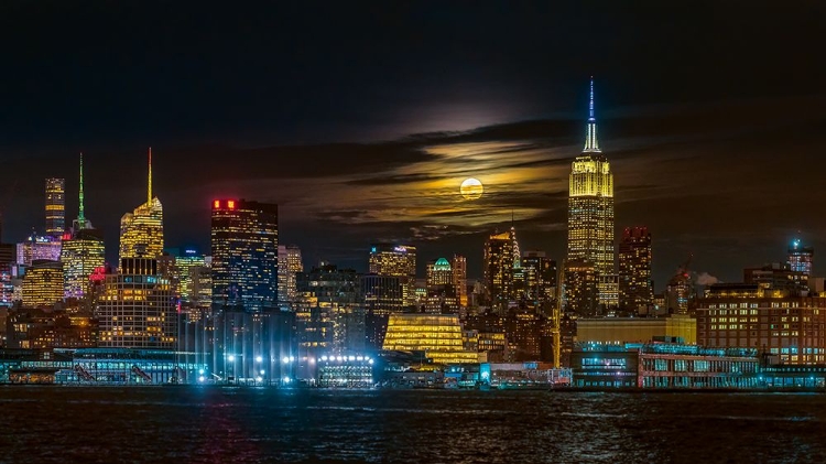 Picture of SUPER BLUE MOON 2018-NEW YORK CITY