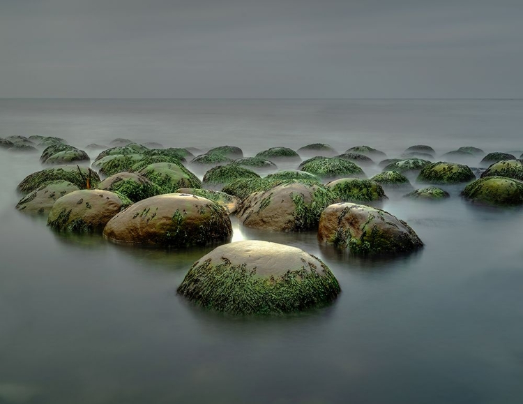 Picture of BOWLING BALL BEACH