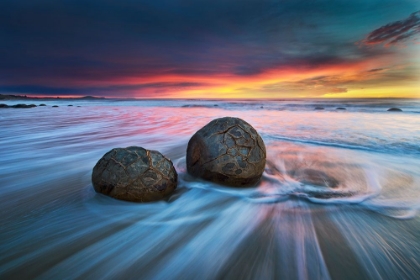 Picture of MOERAKI BOULDERS