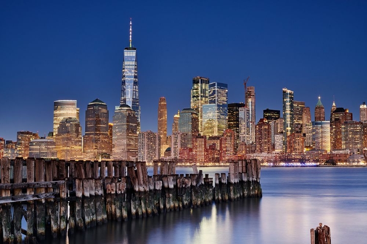 Picture of MANHATTAN SKYLINE AT NIGHT